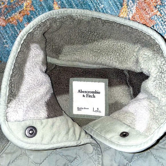 Abercrombie & Fitch Camouflage Button-Up Jacket - Picture 3 of 3